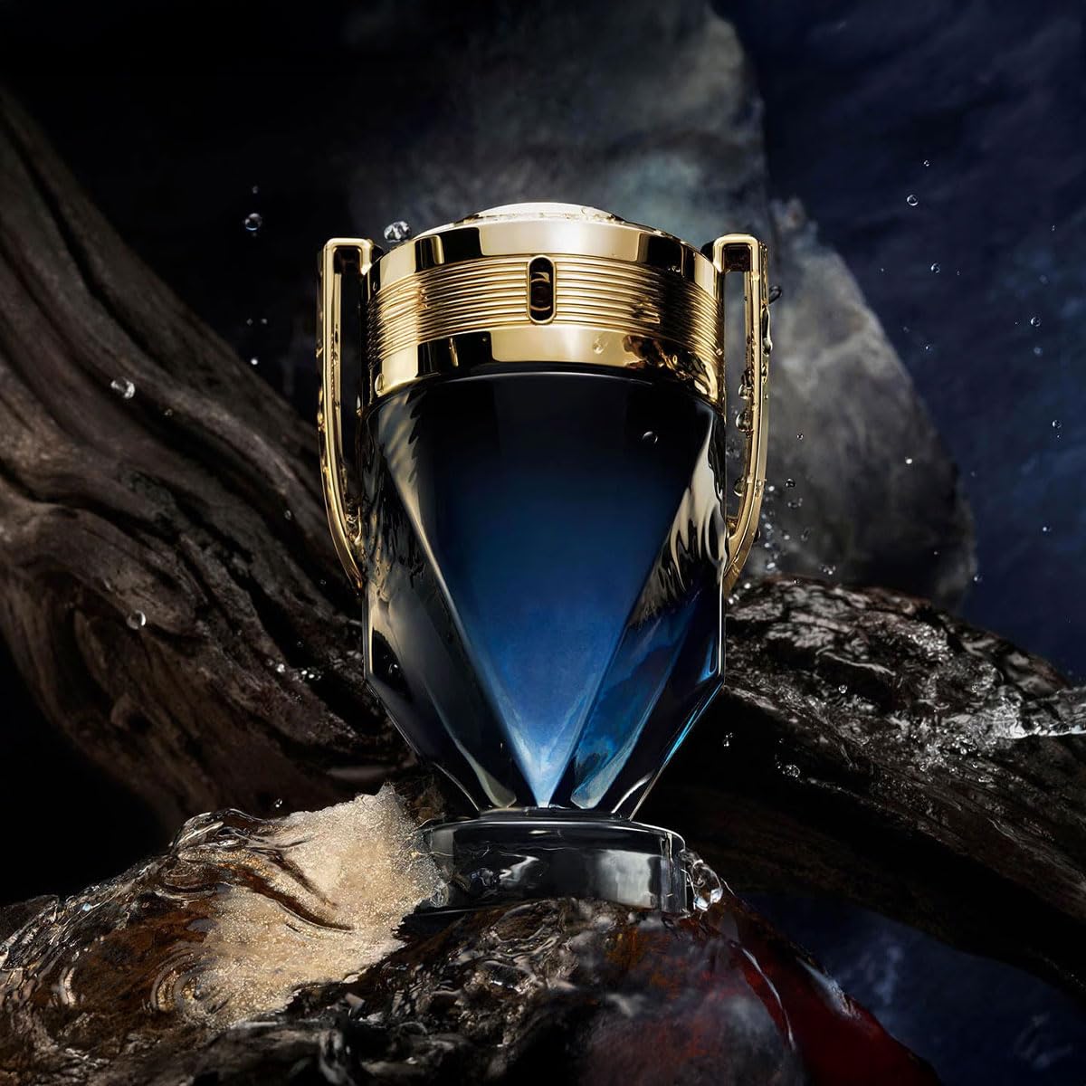 parfume rabanne1 Paco Rabanne Invictus Parfum - Image 1
